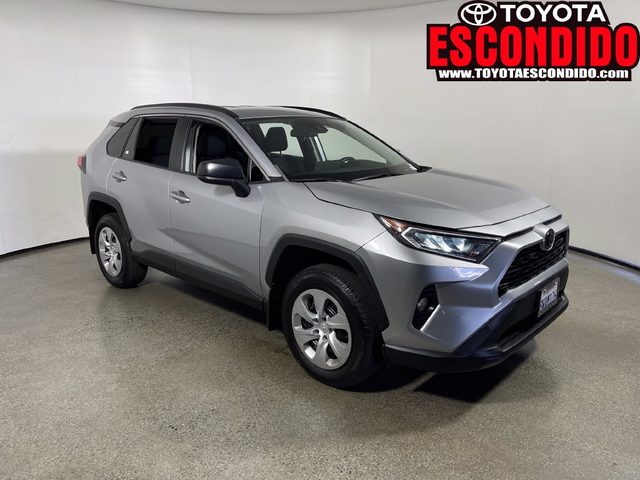 2021 Toyota RAV4 LE FWD photo