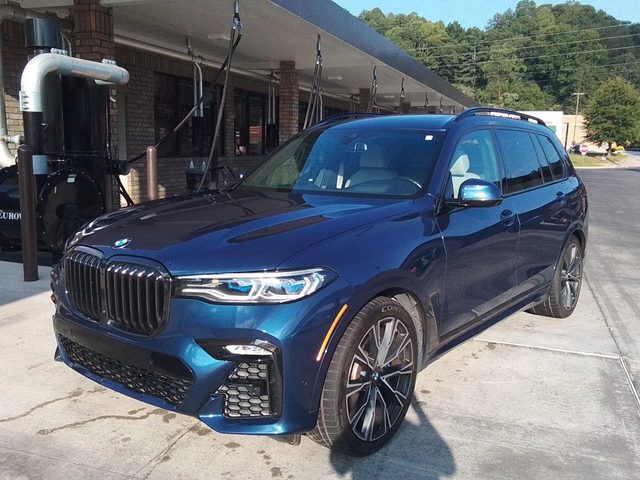 2021 BMW X7 M50i AWD photo