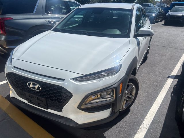 2021 Hyundai Kona SE FWD photo