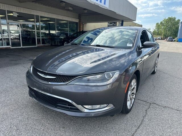 2015 Chrysler 200 C AWD photo