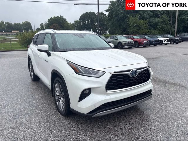 2021 Toyota Highlander Hybrid Platinum AWD photo