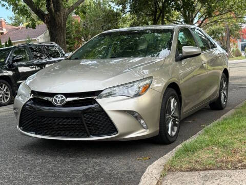 2017 Toyota Camry SE FWD photo