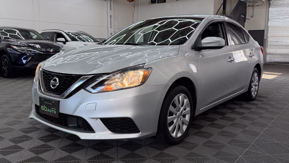 2019 Nissan Sentra S FWD photo