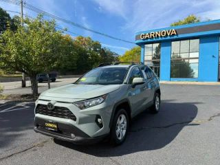 2021 Toyota RAV4 XLE AWD photo