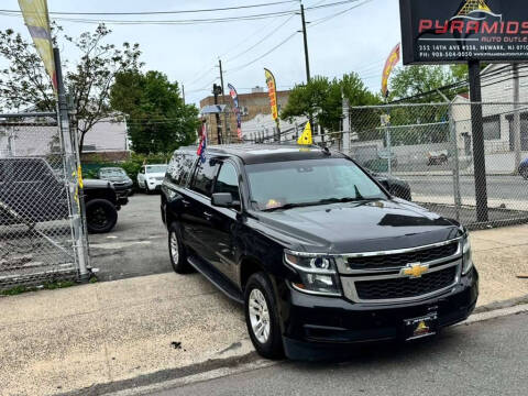 2015 Chevrolet Suburban LT 4WD photo
