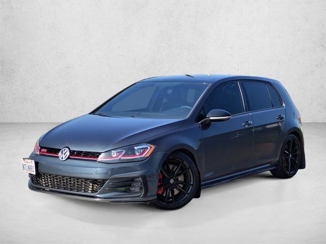 2021 Volkswagen Golf GTI SE FWD photo