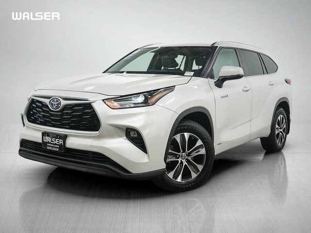 2021 Toyota Highlander Hybrid XLE AWD photo