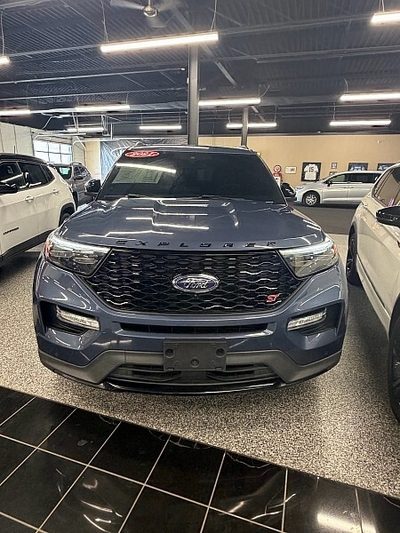 2021 Ford Explorer ST 4WD photo