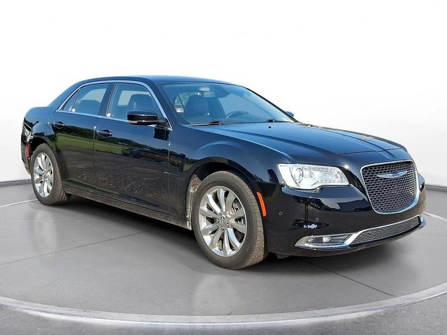 2021 Chrysler 300 Touring L AWD photo