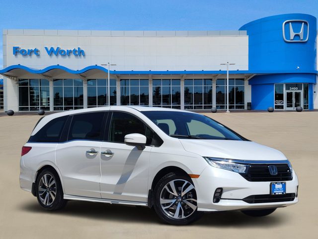 2021 Honda Odyssey Touring FWD photo