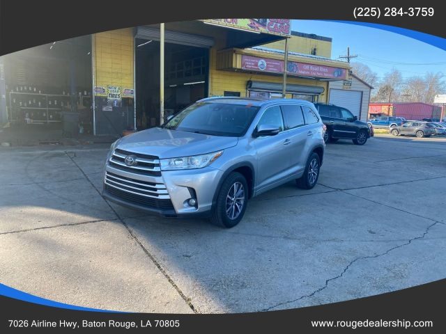 2017 Toyota Highlander XLE FWD photo