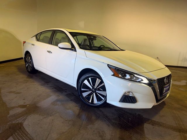 2021 Nissan Altima 2.5 SV AWD photo