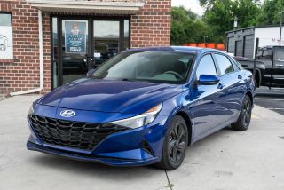 2021 Hyundai Elantra SEL FWD photo