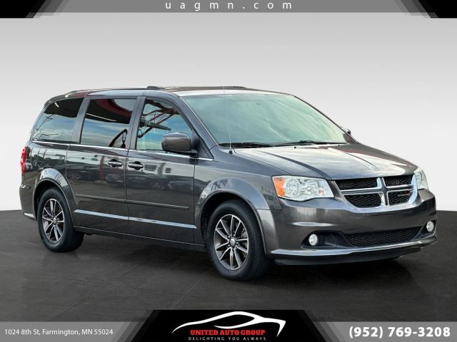 2016 Dodge Grand Caravan SXT Plus FWD photo