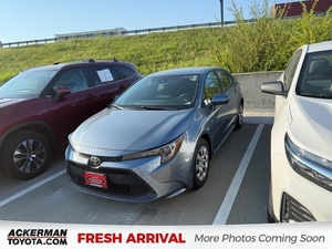 2021 Toyota Corolla LE FWD photo