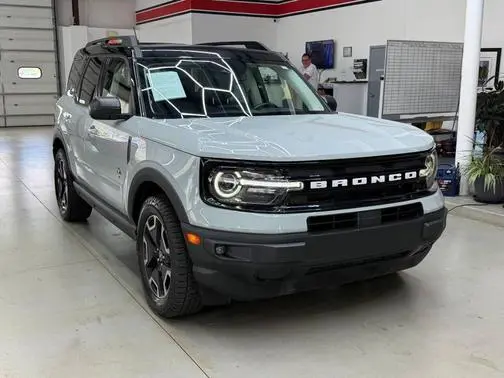2021 Ford Bronco Sport Outer Banks 4WD photo