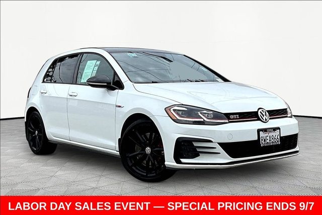 2021 Volkswagen Golf GTI SE FWD photo