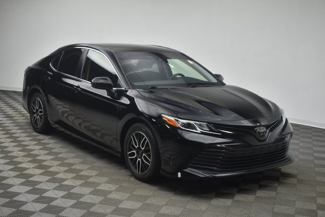 2018 Toyota Camry LE FWD photo
