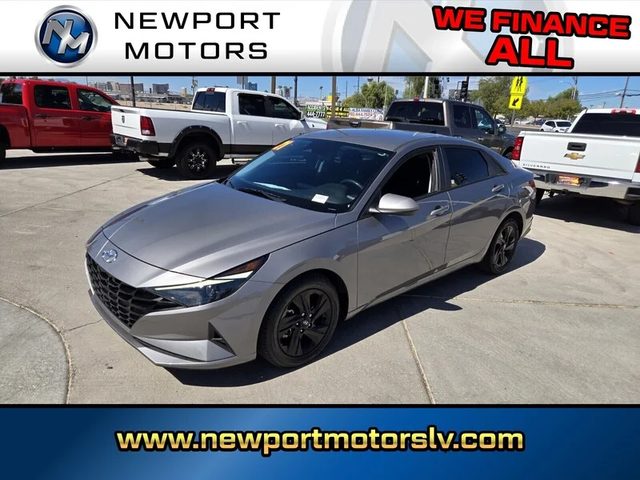 2021 Hyundai Elantra SEL FWD photo