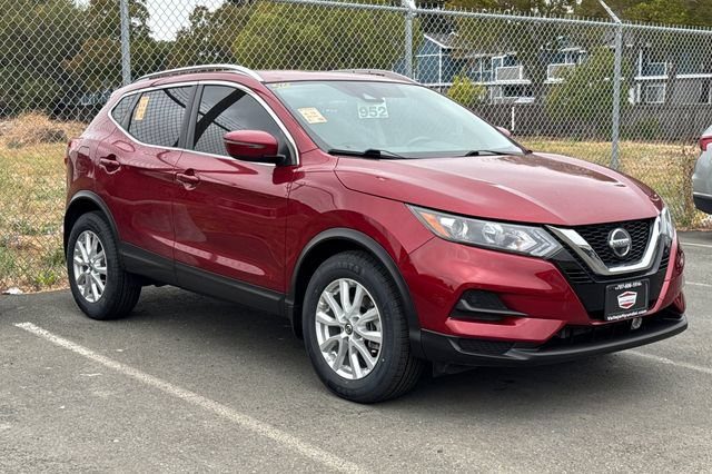 2020 Nissan Rogue Sport SV FWD photo