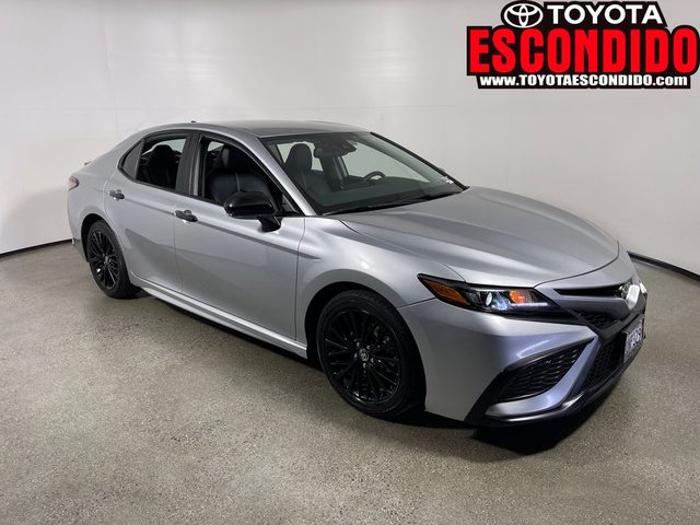 2021 Toyota Camry SE Nightshade FWD photo