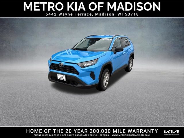 2021 Toyota RAV4 LE AWD photo