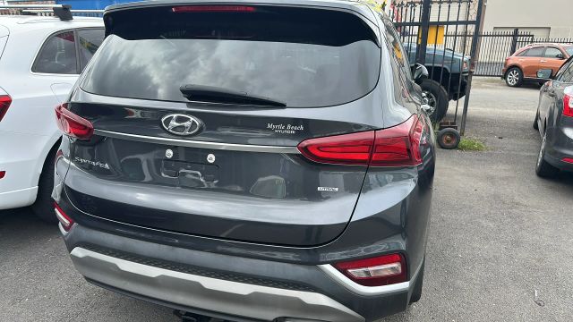 2020 Hyundai Santa Fe SE AWD photo