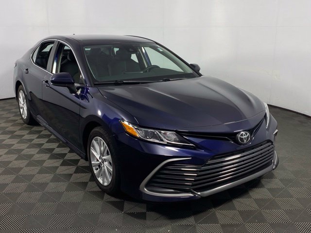 2021 Toyota Camry LE FWD photo