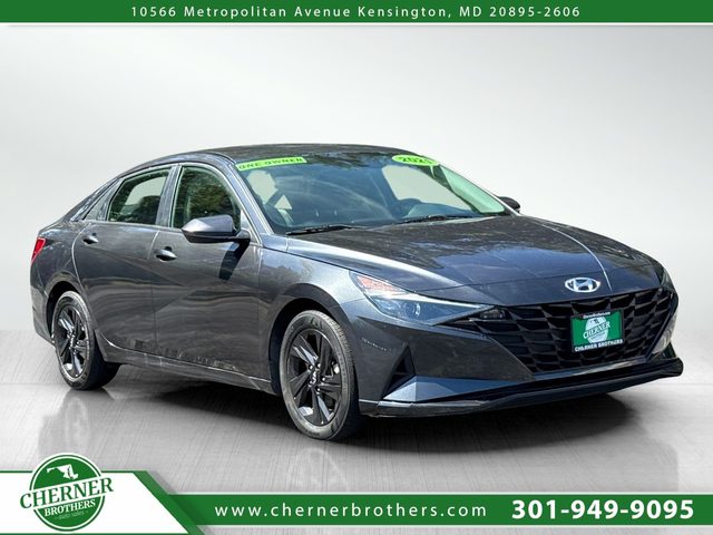 2021 Hyundai Elantra SEL FWD photo