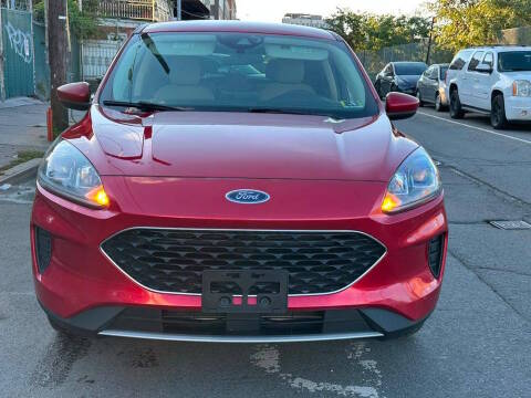 2020 Ford Escape SE AWD photo