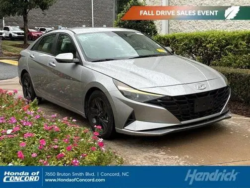 2021 Hyundai Elantra SEL FWD photo