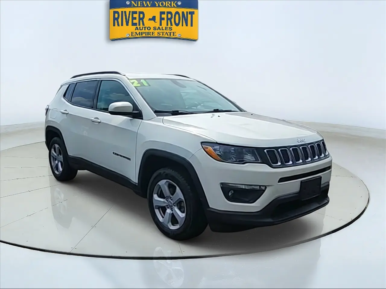 2021 Jeep Compass Latitude 4WD photo