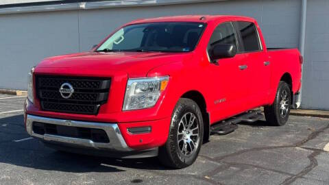 2021 Nissan Titan SV RWD photo