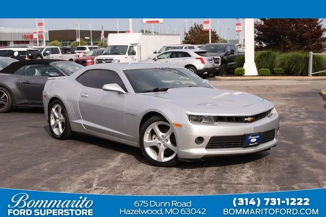 2015 Chevrolet Camaro LT RWD photo