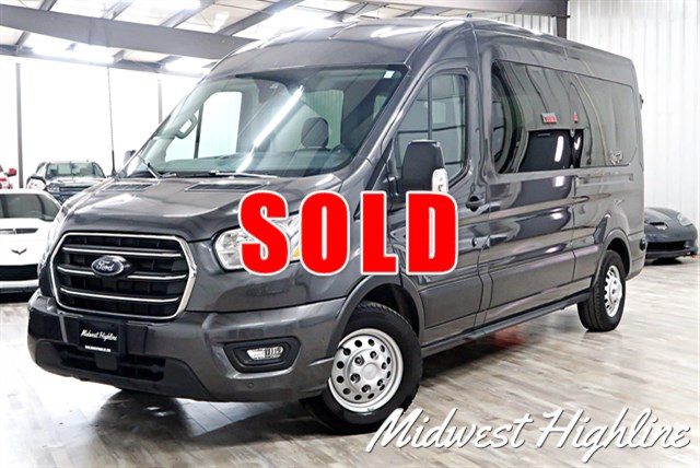 2020 Ford Transit Passenger Wagon XLT AWD photo