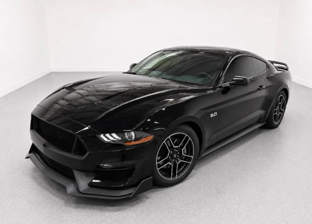 2020 Ford Mustang GT RWD photo