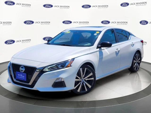 2021 Nissan Altima 2.0 SR FWD photo