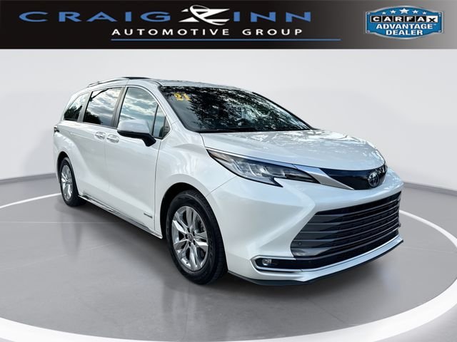 2021 Toyota Sienna Limited FWD photo