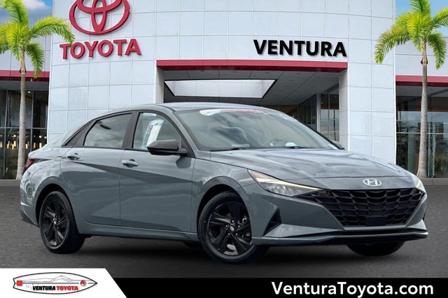 2021 Hyundai Elantra SEL FWD photo