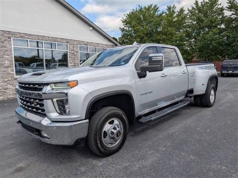 2021 Chevrolet Silverado 3500HD LTZ 4WD photo