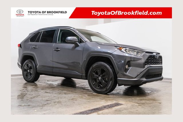 2021 Toyota RAV4 XLE AWD photo