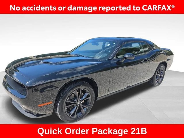 2021 Dodge Challenger SXT AWD photo
