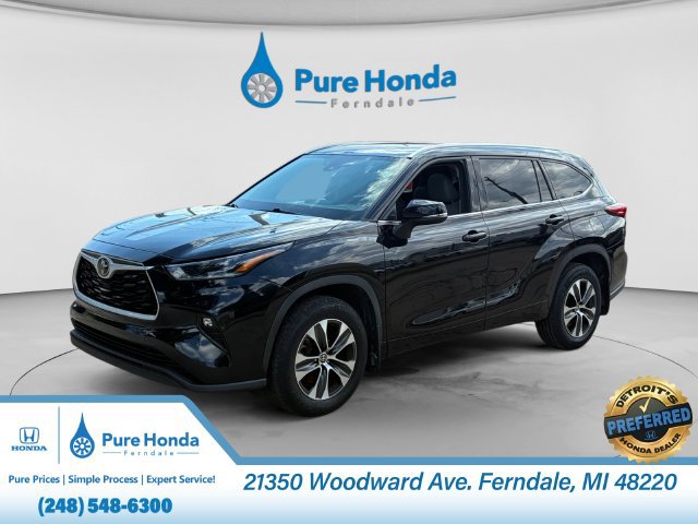 2021 Toyota Highlander XLE AWD photo