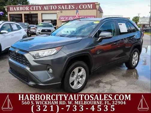 2021 Toyota RAV4 XLE FWD photo