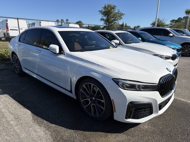 2021 BMW 7 Series 740i RWD photo