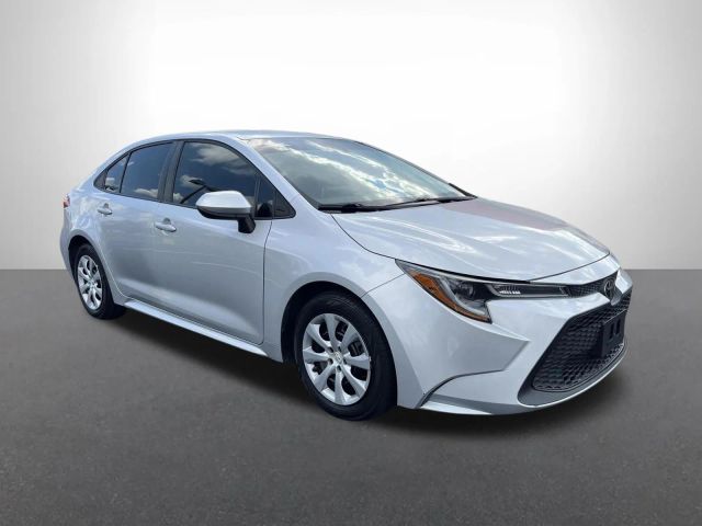 2021 Toyota Corolla LE FWD photo
