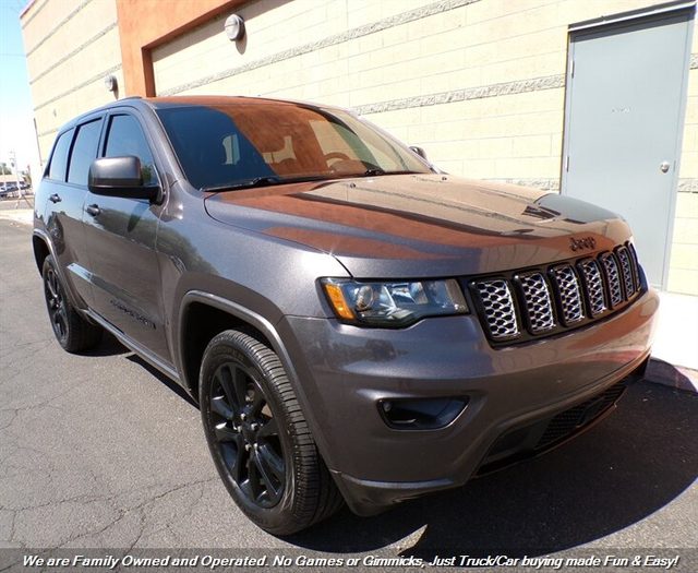 2021 Jeep Grand Cherokee Laredo X 4WD photo