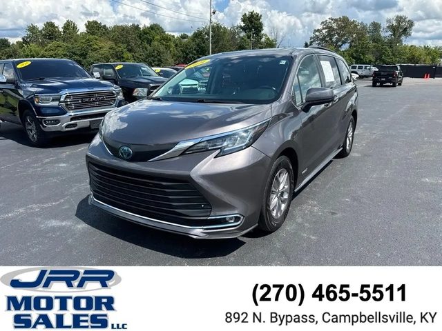 2021 Toyota Sienna XLE AWD photo
