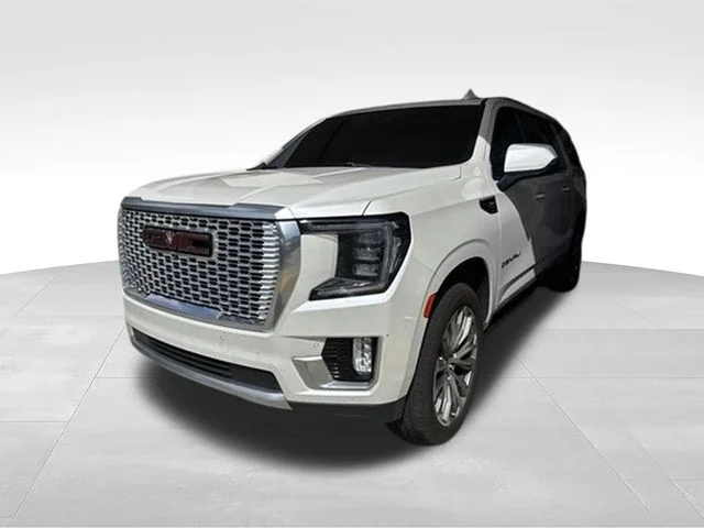 2021 GMC Yukon XL Denali 4WD photo