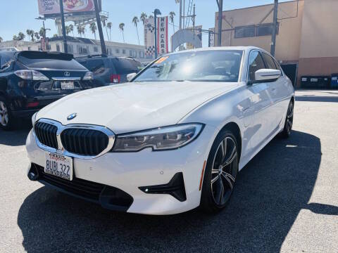 2021 BMW 3 Series 330e RWD photo